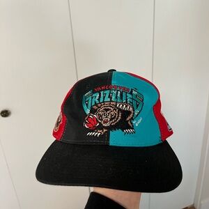 STARTER Vancouver Grizzlies Red and Teal Hat